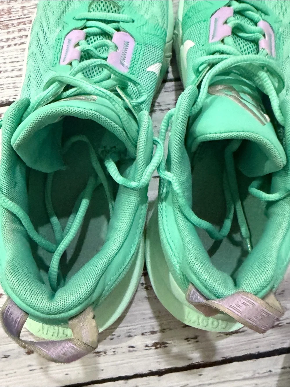Nike Giannis basketball shoes size 9